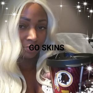 Meet your Posher, Crystal